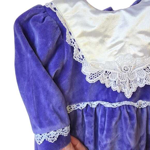 Vintage Baby Velour Romper Size 6M Purple Lace Collar Little Me - Picture 3 of 7